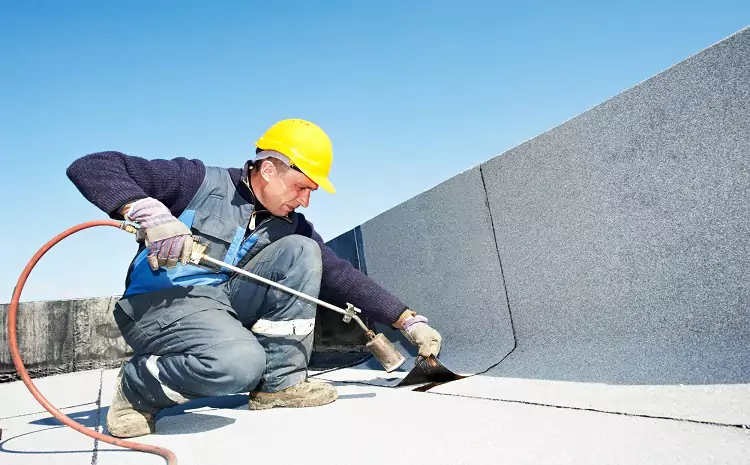 5 Warning Signs It’s Time for Commercial Roof Repair