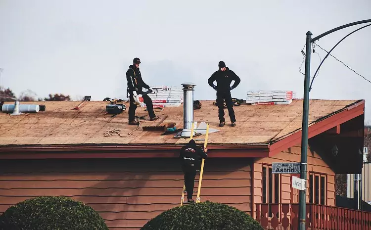 4 Common Emergency Roof Repair Situations and How to Handle Them