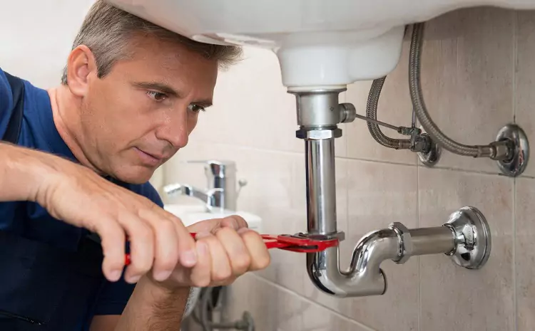 How Professional Plumbing Services Can Save You Money in the Long Run
